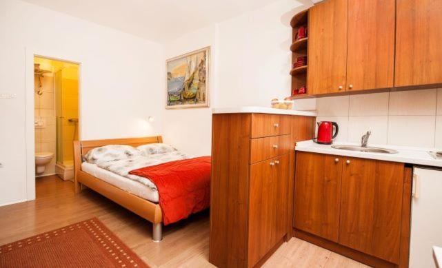 Centar 1 Private Room With Ensuite And Kitchenette Split Ngoại thất bức ảnh